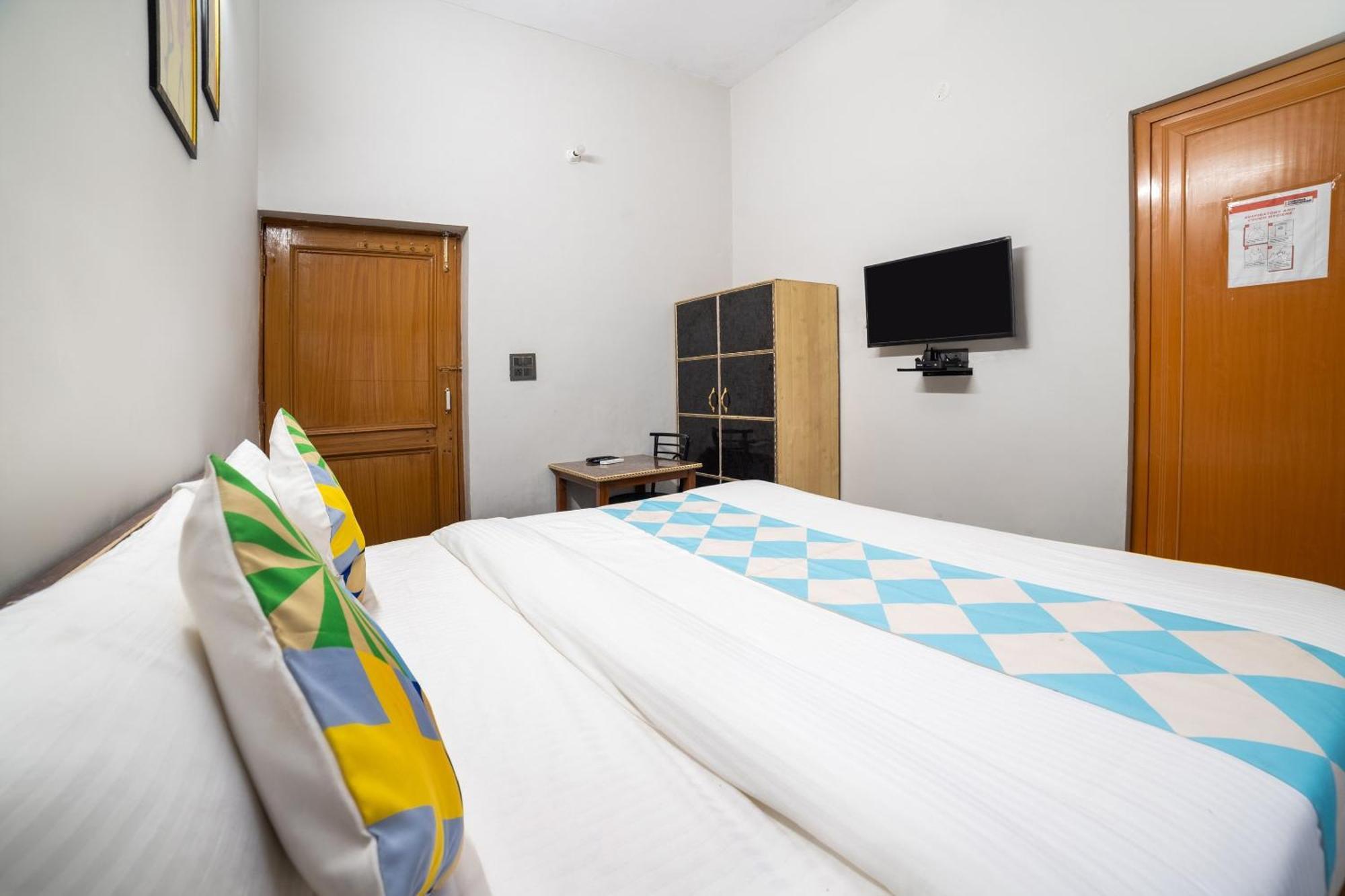 Hotel O Home Gautam Homestay Dehradun Eksteriør billede