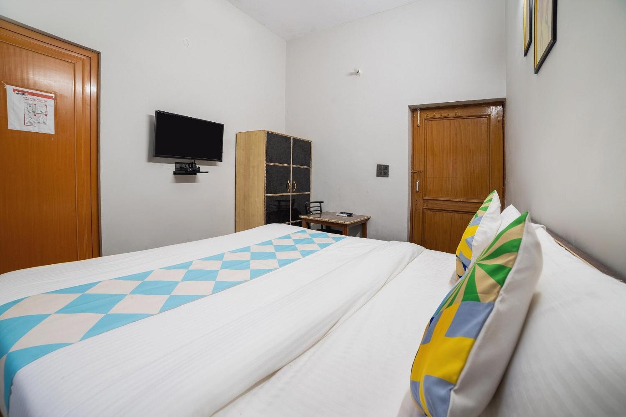 Hotel O Home Gautam Homestay Dehradun Eksteriør billede