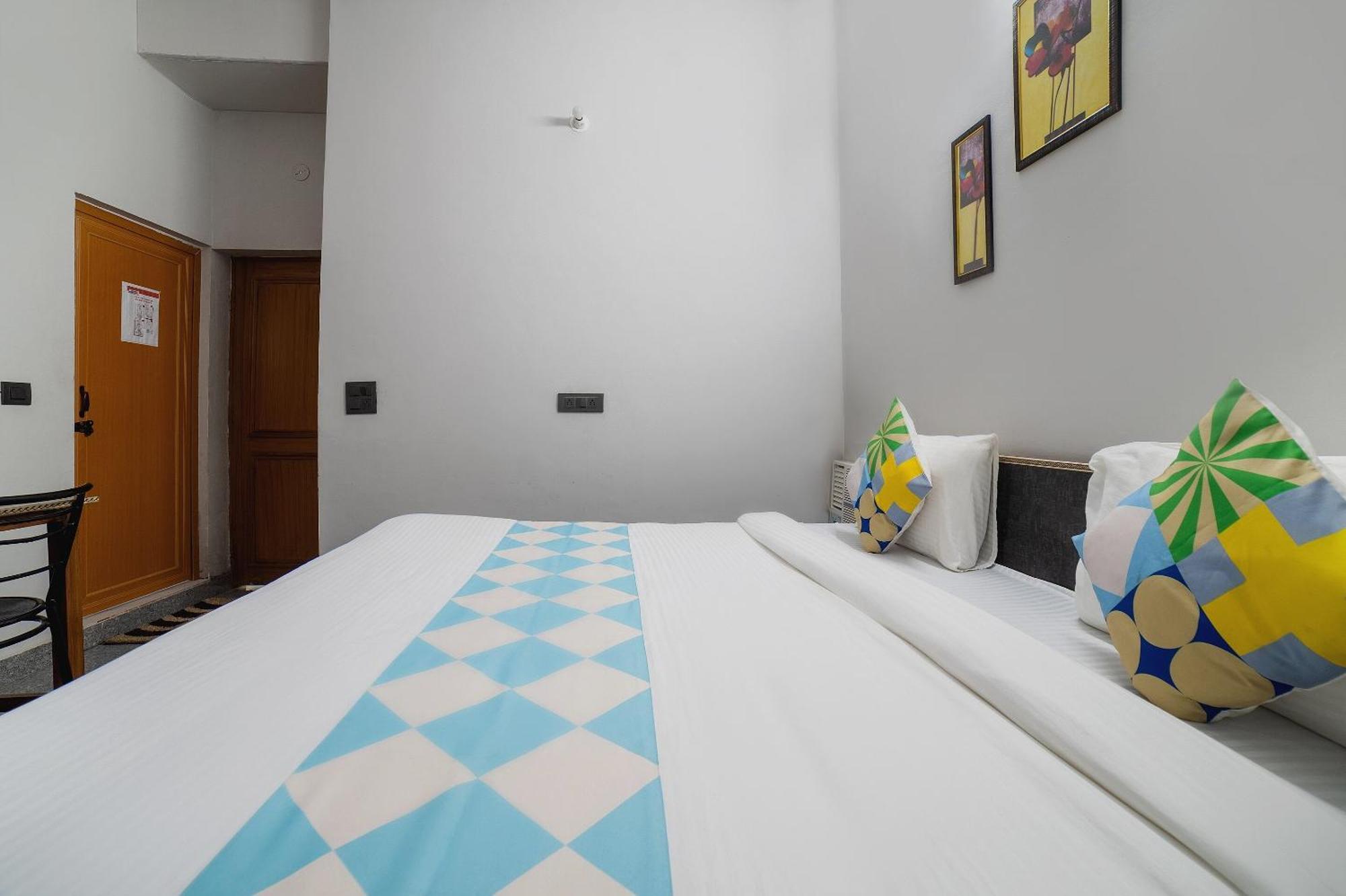 Hotel O Home Gautam Homestay Dehradun Eksteriør billede