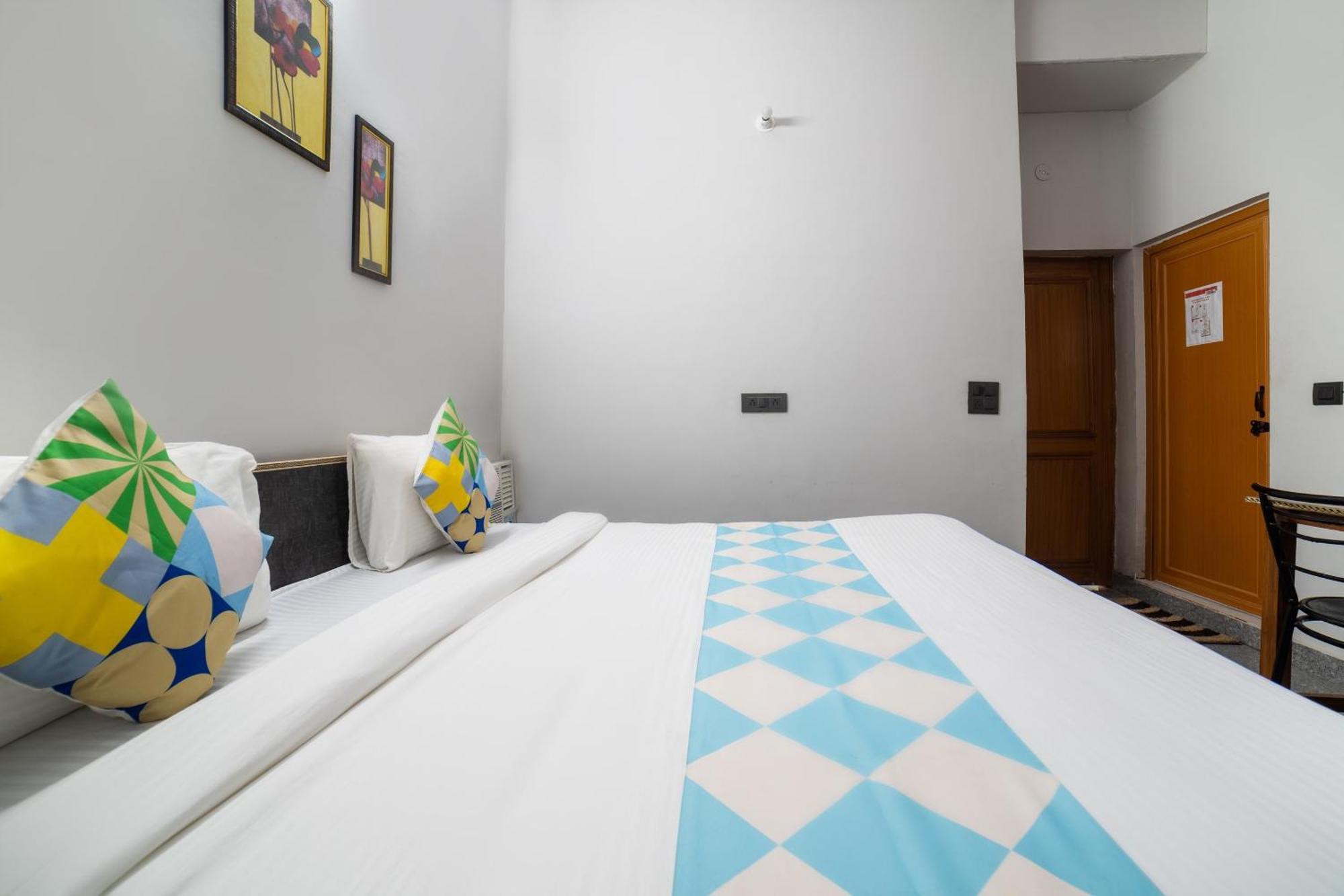 Hotel O Home Gautam Homestay Dehradun Eksteriør billede